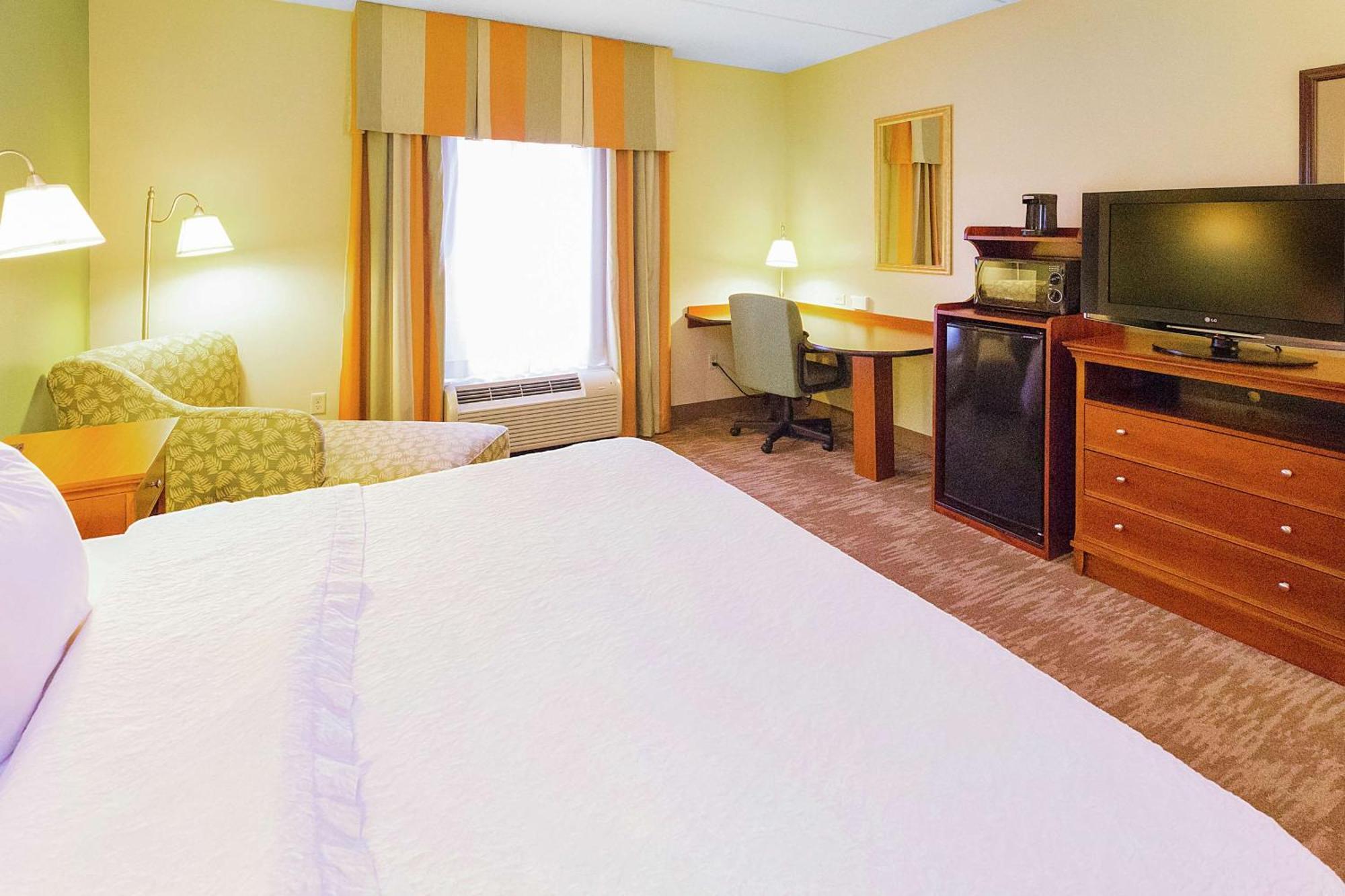 Hampton & 3* Blairsville