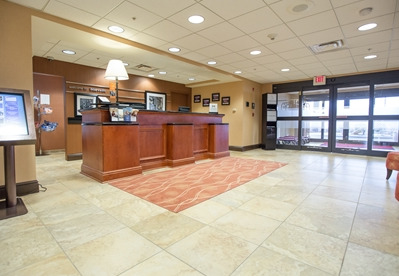 Hampton & 3* Blairsville